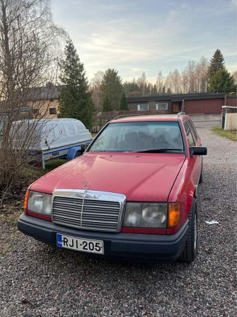 Mercedes-Benz 300 Glebychevo - valokuva 1