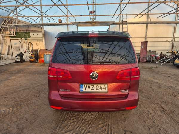 Volkswagen Touran Хабнарфьордюр - изображение 4