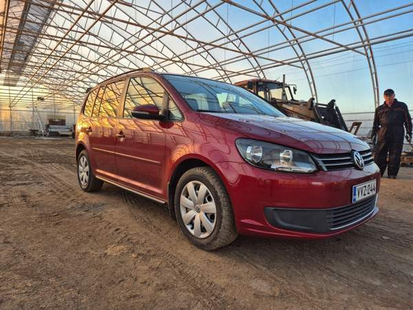 Volkswagen Touran Хабнарфьордюр - изображение 3