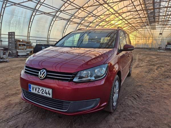 Volkswagen Touran Хабнарфьордюр - изображение 1
