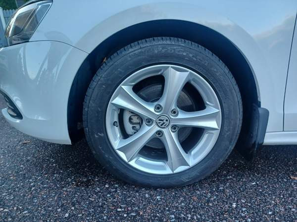 Volkswagen Jetta Glebychevo - valokuva 5