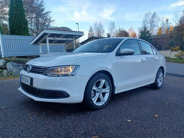 Volkswagen Jetta Glebychevo - valokuva 2