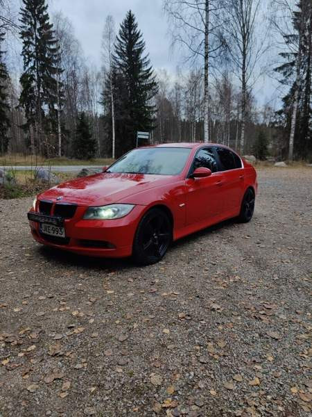 BMW 330 Kuopio - valokuva 1