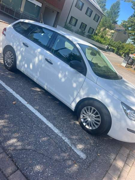 Peugeot 308 Хювинкяя - изображение 2