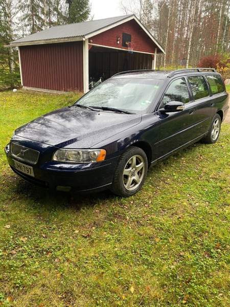 Volvo V70 Luga - photo 3