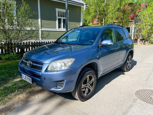 Toyota RAV4 Turtkul - valokuva 1