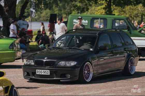 BMW 330 Хювинкяя