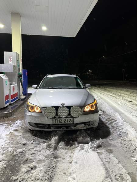 BMW 530 Kushnarenkovo - valokuva 3