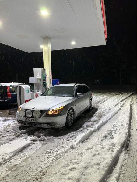 BMW 530 Kushnarenkovo - valokuva 2