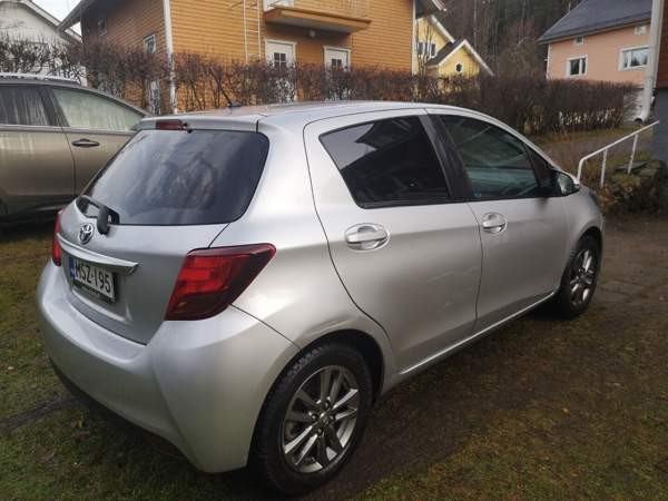 Toyota Yaris Kuopio - valokuva 5