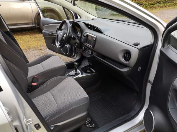 Toyota Yaris Kuopio - valokuva 8