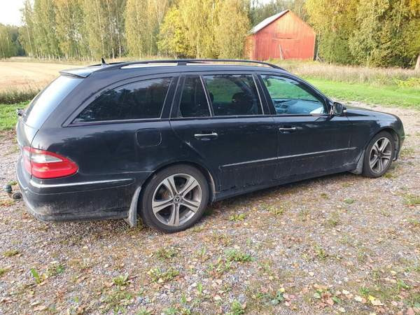 Mercedes-Benz 280 Hämeenlinna - valokuva 2