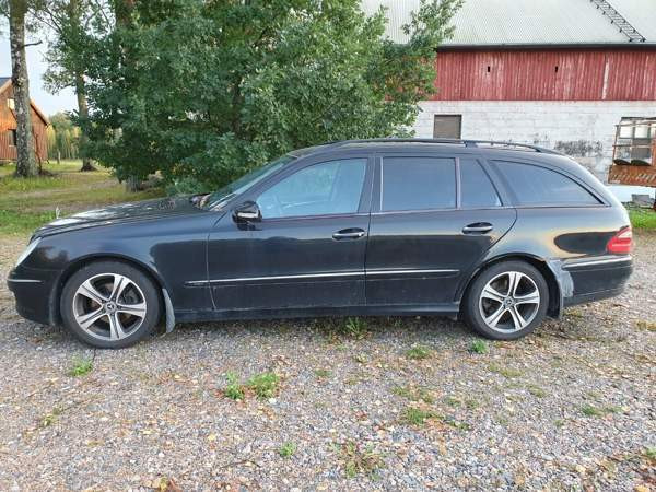 Mercedes-Benz 280 Hämeenlinna - valokuva 3