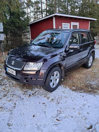 Suzuki Grand Vitara Kyiv Oblast - valokuva 1