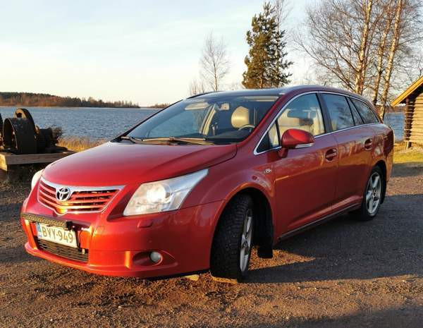 Toyota Avensis Raahe - valokuva 1