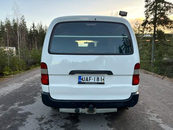 Toyota Hiace Hollola - valokuva 6