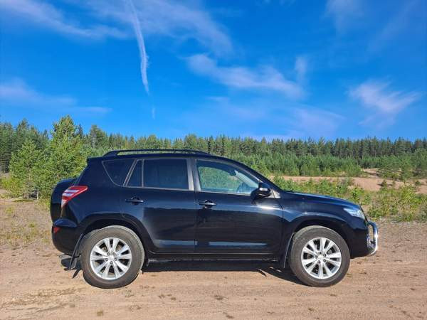 Toyota RAV4 Saarijärvi - valokuva 4