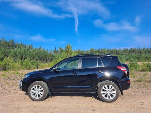 Toyota RAV4 Saarijärvi - valokuva 2