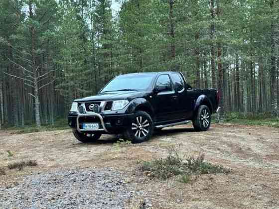 Nissan Navara Lumijoki