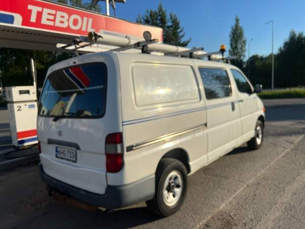 Toyota Hiace Хямеэнлинна - изображение 2