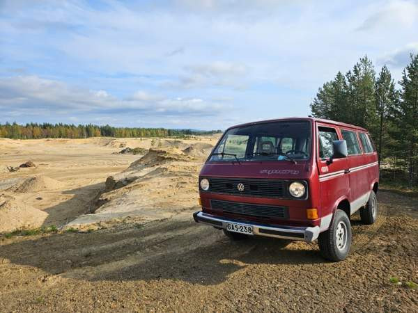 Volkswagen Caravelle Lons-le-Saunier - valokuva 1