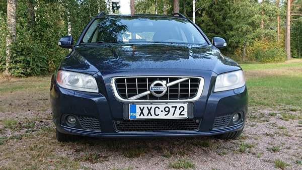 Volvo V70 Холлола - изображение 1