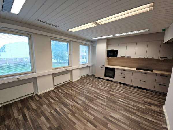 5h + s / ph + var + wc  Sotkamo - photo 1