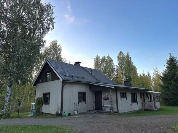 5h + tupak + s + terassi + kph + 2wc + kellari  Kuopio - valokuva 1