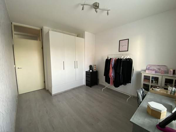 3h, k, kph/wc, vh, lasitettup  Macau - valokuva 4