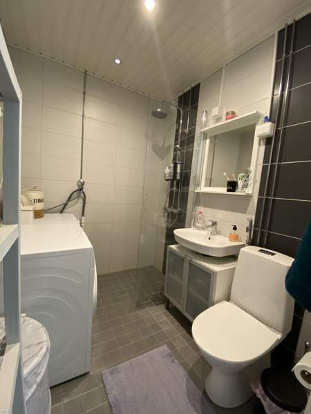 3h, k, kph/wc, vh, lasitettup  Macau - valokuva 5