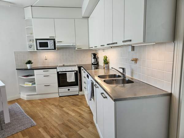 5h, keittiö, kph, sauna ja wc  Vantaa - photo 5