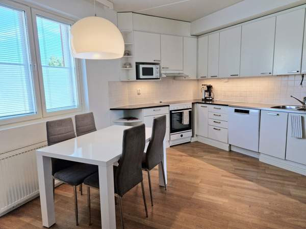 5h, keittiö, kph, sauna ja wc  Vantaa - photo 4