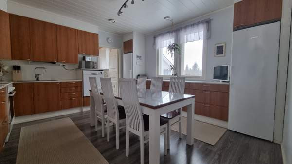 5mh + oh + k + khh + var + s + kph + 2wc  Oripää - photo 3