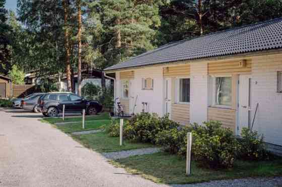 2h + avokeittiö + kph + wc + sauna + takapiha  Dzhankoy
