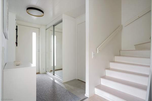 4h, k, s-os, wc, vh, ulkovarasto  Вантаа - изображение 4