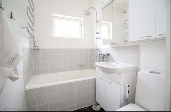 2h, keittiö, kylpyhuone/wc, vaatehuone,parveke  Glebychevo - valokuva 7