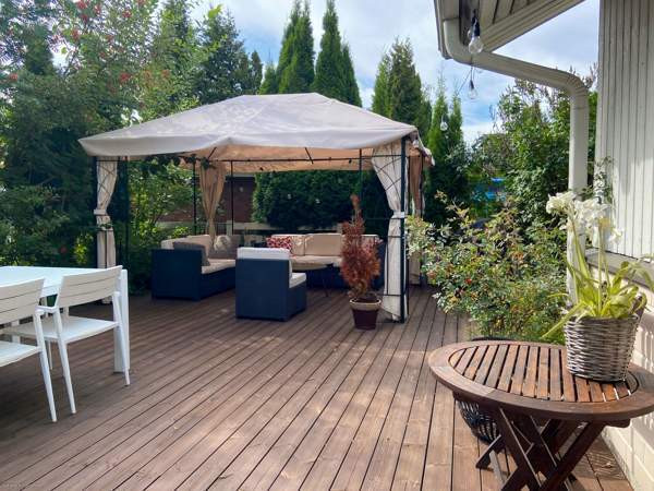 5h + k + saunaosasto + varastohuone + autokatos+ul  Espoo - valokuva 4