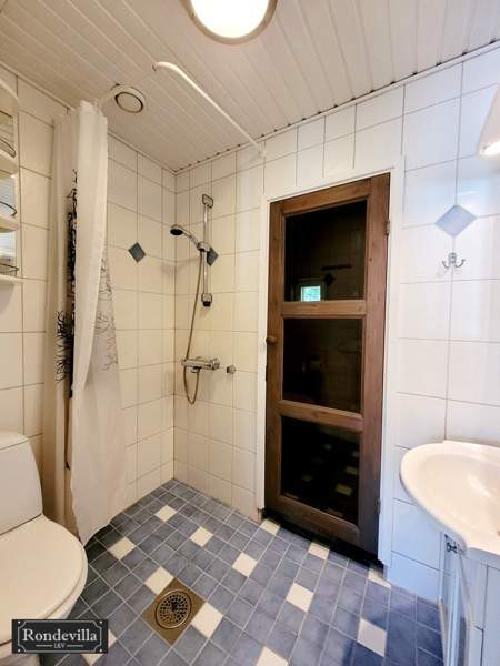 2h, avokeittiö, parvi, kylpyhuone ja sauna + varas  Helsinki - photo 7