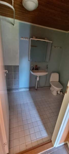 7 huonetta + 3 keittiötä + 2 saunaa + 3 pesuhuonet  Kemin - photo 5