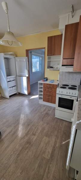 7 huonetta + 3 keittiötä + 2 saunaa + 3 pesuhuonet  Kemin - photo 3