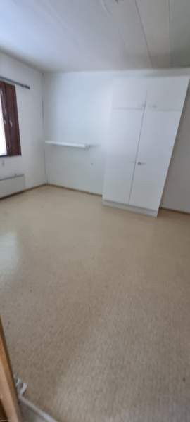 7 huonetta + 3 keittiötä + 2 saunaa + 3 pesuhuonet  Kemin - photo 4