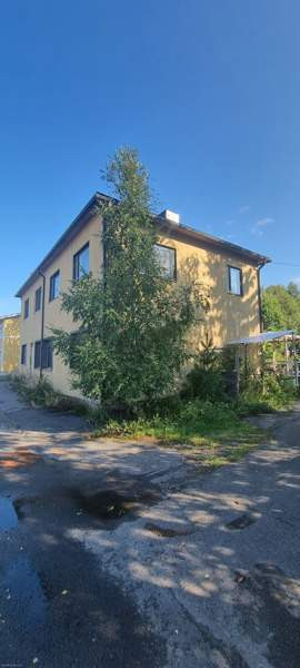 7 huonetta + 3 keittiötä + 2 saunaa + 3 pesuhuonet  Kemin - photo 1