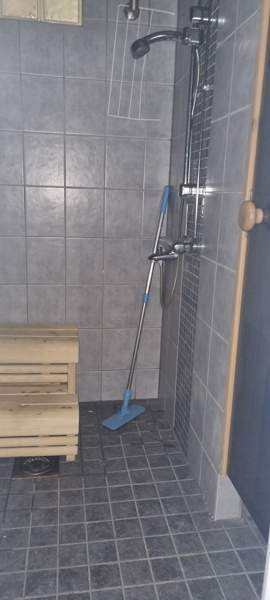 7 huonetta + 3 keittiötä + 2 saunaa + 3 pesuhuonet  Kemin - photo 8