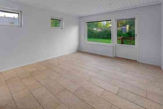5h + k + rt + wc + khh + kph + sauna + var  Vantaa