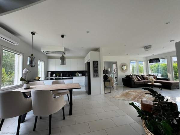 4 huonetta + olohuone + k + ruokatila, eteinen, 2  Helsinki - изображение 5