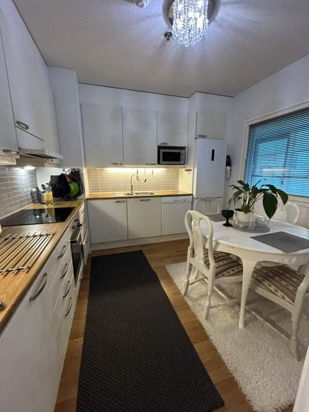 2 - 3h + keittiö + sauna + lasitettu parveke  Espoo – foto 2