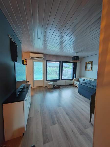 2h + k + s + khh + vh + erillinen WC  Joroinen - valokuva 2