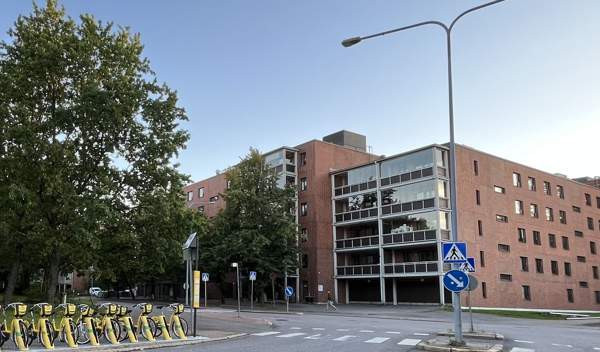 1h + p+keittiö  Helsinki - valokuva 1