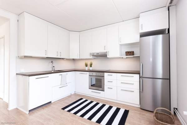 2h + avok. + p  Helsinki - valokuva 2