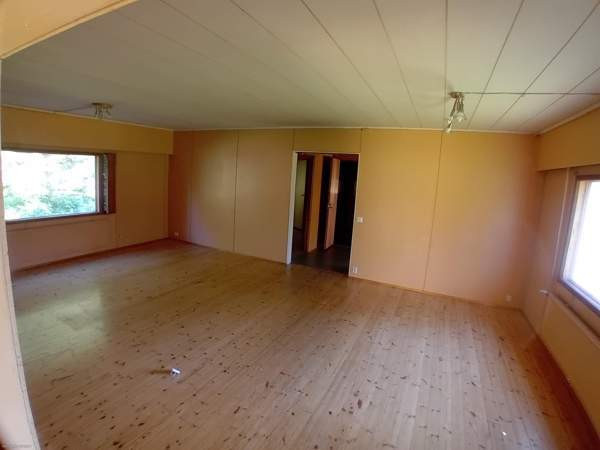 2 mh + oh + k + vaatehuone + kellari  Kolari – foto 5